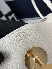Lindy 26cm in Imported Togo Clemence Leather, I2 Nata Cream White with Gold Hardware.