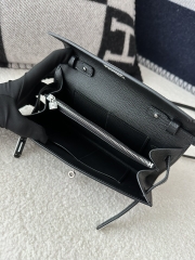 Kelly To Go Crossbody Wallet in Imported Epsom Leather, CK89 Noir Black with Silver Hardware