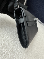 Kelly To Go Crossbody Wallet in Imported Epsom Leather, CK89 Noir Black with Silver Hardware