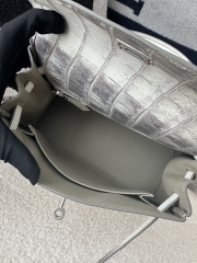 Kelly 25cm in HCP Water-Dyed Matte Himalaya Crocodile with Imported Crocodile Leather, 01 Himalaya with Silver Hardware