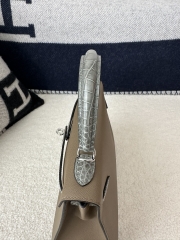 Kelly 25cm Touch in HCP Water-Dyed Shiny Nilo Crocodile with Imported Madame Calfskin, CK18 Etoupe Grey and CK81 Gris Tourterelle with Silver Hardware