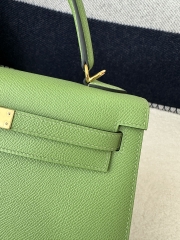 Kelly 25cm in Imported Epsom Leather, 3I Vert Criquet Avocado Green with Gold Hardware