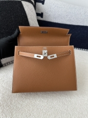 Kelly 25cm in Imported Epsom Leather, CK37 Gold with Silver Hardware