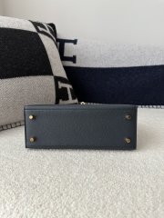 Kelly 25cm in Imported Epsom Leather, 2Z Blue Nuit Midnight Blue with Gold Hardware