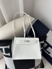 Kelly Danse 22cm Dance Bag in Imported Swift Calfskin, 01 Blank Pure White with Silver Hardware