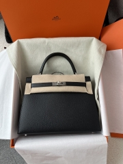 Kelly 25cm in Imported Epsom Leather, CK89 Noir Black with Silver Hardware