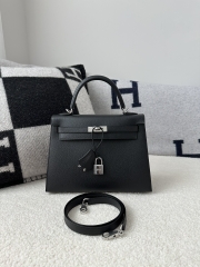 Kelly 25cm in Imported Epsom Leather, CK89 Noir Black with Silver Hardware