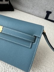 Kelly To Go Crossbody Wallet in Imported Epsom Leather, D2 New Blue Jean with Gold Hardware