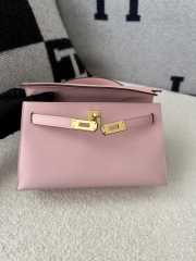 Kelly Pochette First Generation 22cm in Imported Swift Calfskin, 3Q Rose Sakura with Gold Hardware