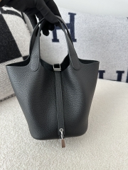 Picotin Lock 18cm in Imported Clemence TC Leather, CK89 Noir Black with Silver Hardware
