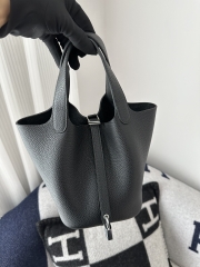 Picotin Lock 18cm in Imported Clemence TC Leather, CK89 Noir Black with Silver Hardware