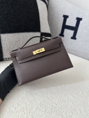 Kelly Pochette 22cm Swift Calfskin Leather CK47 Chocolate Brown Gold Hardware
