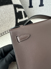 Kelly Pochette 22cm Swift Calfskin Leather CK47 Chocolate Brown Gold Hardware