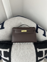 Kelly Pochette 22cm Swift Calfskin Leather CK47 Chocolate Brown Gold Hardware