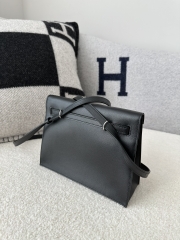 Kelly Danse 22cm Swift Calfskin Leather Black CC89 Noir Silver Hardware