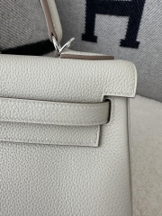 Kelly 28cm togo 8L Beton silver hardware