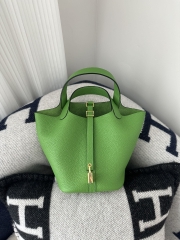 Picotin lock 18cm Clemence  A8 Vert yucca Gold hardware