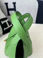Picotin lock 18cm Clemence  A8 Vert yucca Gold hardware