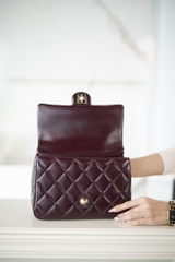 Chanel 24b Flap Bag with Chunky Chain Handle - Wine Red