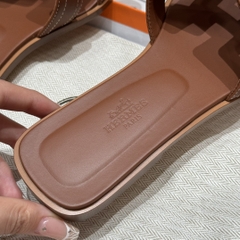 JD-450 - 181 Oran Slippers in Gold Swift Calfskin with Genuine Leather Outsole