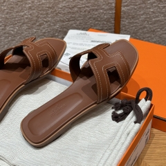 JD-450 - 181 Oran Slippers in Gold Swift Calfskin with Genuine Leather Outsole