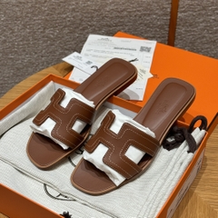 JD-450 - 181 Oran Slippers in Gold Swift Calfskin with Genuine Leather Outsole