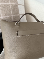 Kelly 2424 Togo Swift Leather Handbag