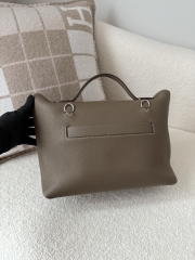 Kelly 2424 Togo Swift Leather Handbag