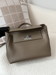 Kelly 2424 Togo Swift Leather Handbag