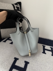 Picotin Lock 18cm Clemence Leather Tote
