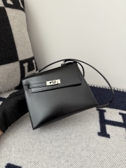 Kelly Desordre 20cm Double-Sided Leather Box - CK89 Noir with Silver Hardware