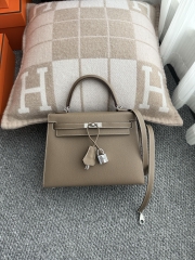 Kelly 25cm Epsom Leather Handbag in Etoupe Grey with Silver Hardware