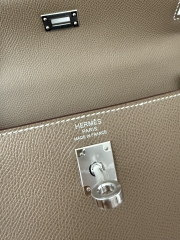 Kelly 25cm Epsom Leather Handbag in Etoupe Grey with Silver Hardware
