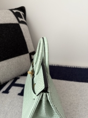Birkin 25cm Matte Porosus Crocodile - HCP Water Dyed Vert Deau with Gold Hardware