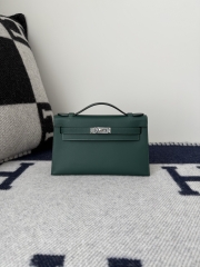 Kelly Pochette 22cm Green Swift Leather with Silver Hardware