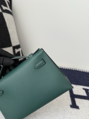 Kelly Pochette 22cm Green Swift Leather with Silver Hardware