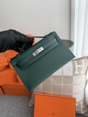Kelly Pochette 22cm Green Swift Leather with Silver Hardware