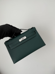 Kelly Pochette 22cm Green Swift Leather with Silver Hardware