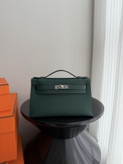 Kelly Pochette 22cm Green Swift Leather with Silver Hardware