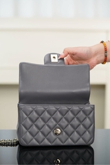 Chanel 23k Autumn Winter New Double C Handle CF Dark Gray