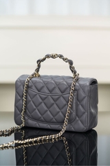 Chanel 23k Autumn Winter New Double C Handle CF Dark Gray