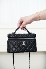 Chanel 25B Star Diamond Buckle Box Bag Black Silver