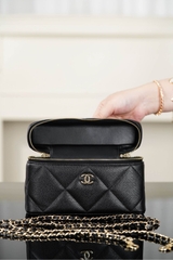 Chanel 25k Large Diamond Pattern Cowhide LP Box Bag Black Gold