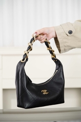 Chanel 25k Vintage Hobo Bag with Chunky Chain