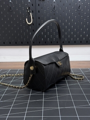 CHANEL 26A 82