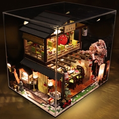 Mô hình nhà DIY Doll House Gibbon Sushi Kèm Mica Chống bụi, Bộ dụng cụ và Keo dán