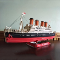 Đồ chơi lắp ráp gỗ 3D Mô hình tàu Titanic - Tặng kèm đèn LED USB trang trí