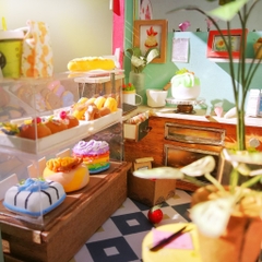 Mô hình nhà DIY Doll House Robotime Ice Cream Station DGM06 Kèm Bộ dụng cụ và Keo dán