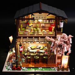 Mô hình nhà DIY Doll House Gibbon Sushi Kèm Mica Chống bụi, Bộ dụng cụ và Keo dán