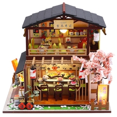Mô hình nhà DIY Doll House Gibbon Sushi Kèm Mica Chống bụi, Bộ dụng cụ và Keo dán